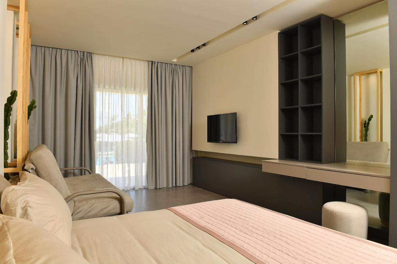 Ocean Blue Hotel & Resort -Jbeil Byblos Exteriör bild